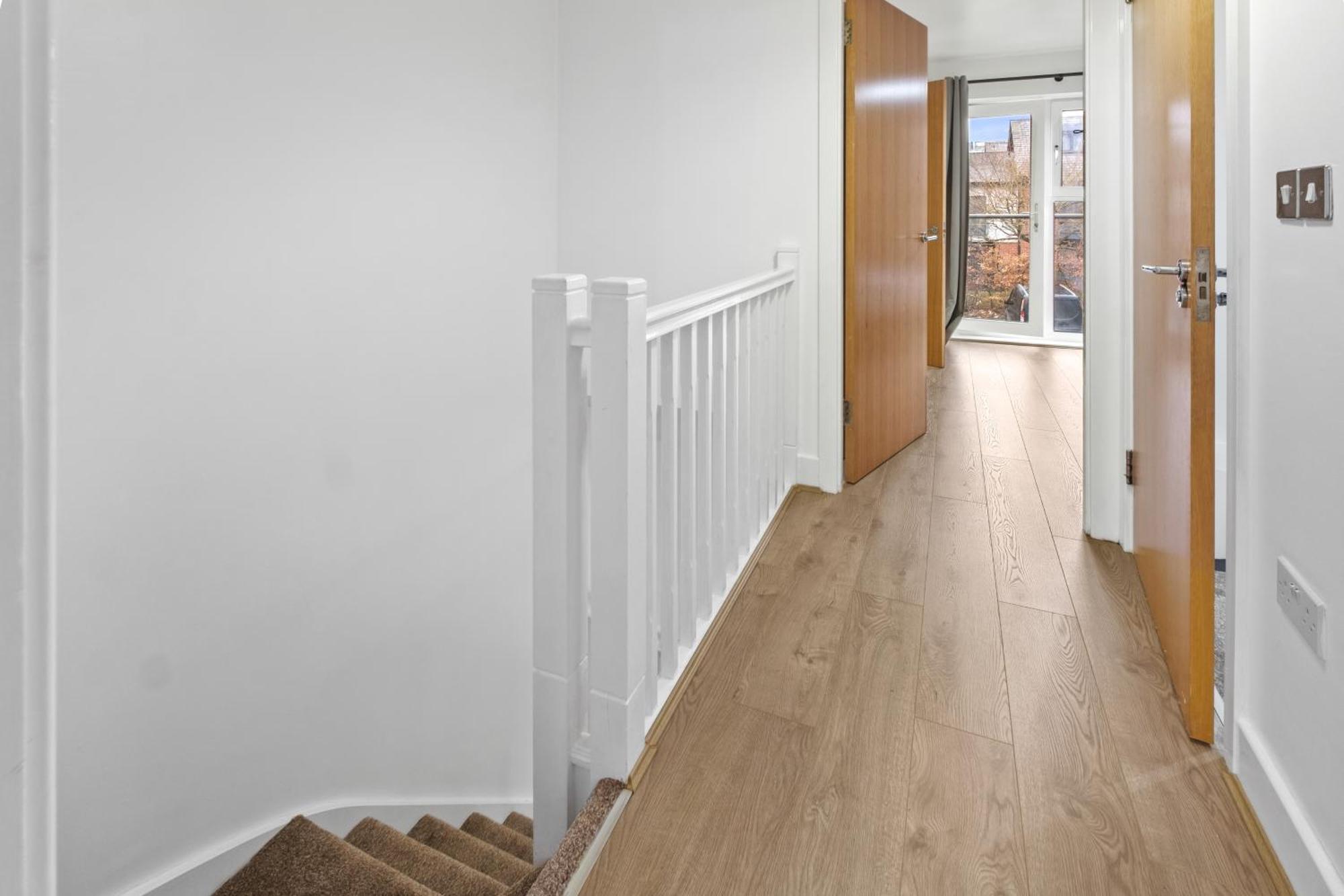 Comfy Home-windrush Grove Vakantiehuis